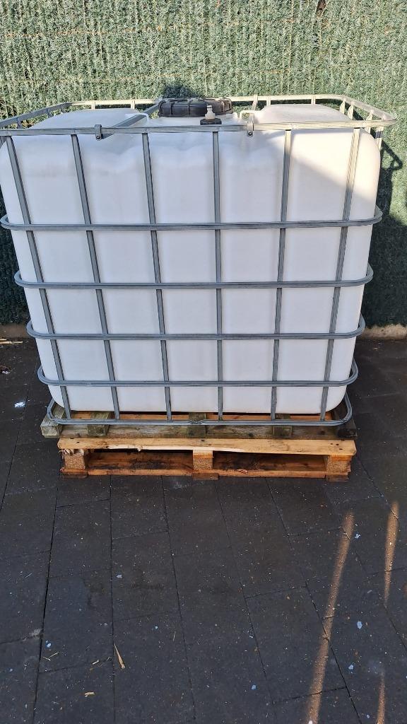 Regenton, ibc, opvangvat, regenwater 1000L, Tuin en Terras, Regentonnen, Zo goed als nieuw, Kunststof, 150 liter of meer, Met kraantje