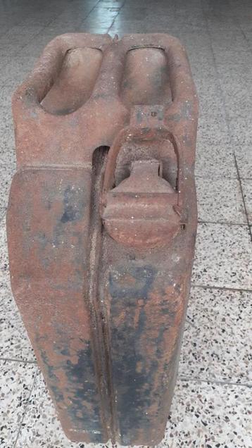 Jerricane, FUT, 2e Wereldoorlog beschikbaar voor biedingen