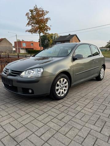 VW golf 1.6 benzine airco automaat panorama beschikbaar voor biedingen