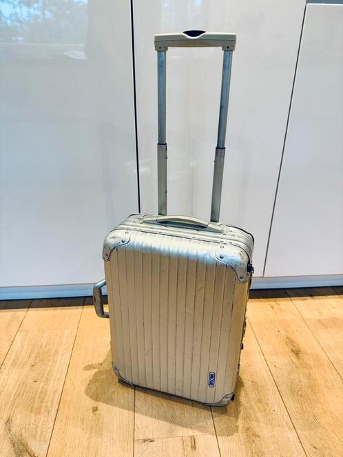 Rimowa Topas Cabin Trolley 50x45x20cm IATA Silver, Handtassen en Accessoires, Koffers, Gebruikt, Metaal, Minder dan 50 cm, 35 tot 45 cm