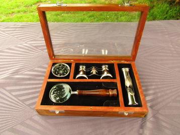 Zilver of verzilverd setje beschikbaar voor biedingen