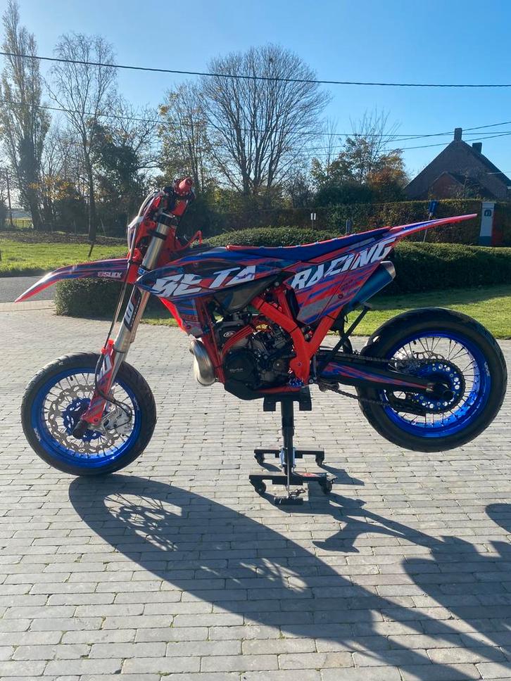 Beta rr 250 gloednieuw, Fietsen en Brommers, Brommers | Crossbrommers, Zo goed als nieuw, Overige merken, Ophalen