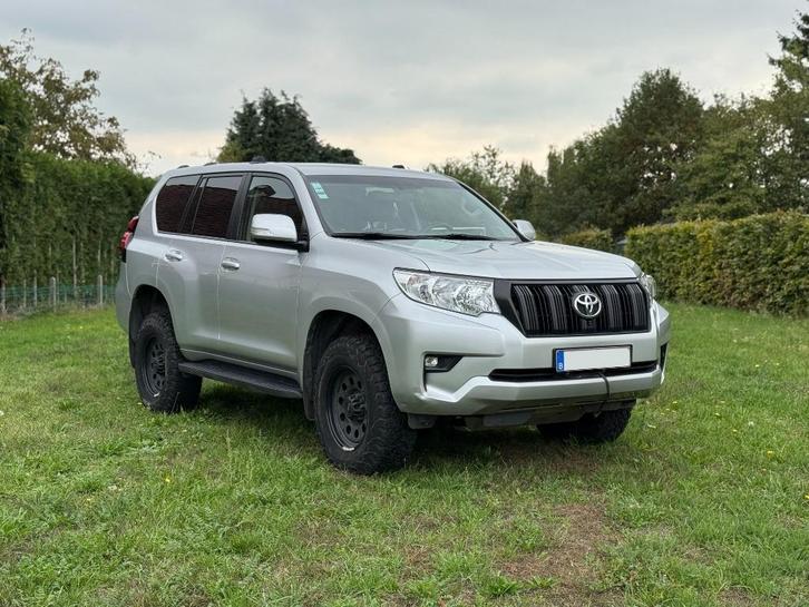 Toyota Land Cruiser / LICHTE-VRACHT / TREKGEWICHT-3500KG, Auto's, Toyota, Particulier, Landcruiser, 4x4, Achteruitrijcamera, Airconditioning