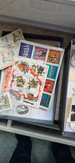 Doos met allerlei oude postzegels, Postzegels en Munten, Ophalen of Verzenden