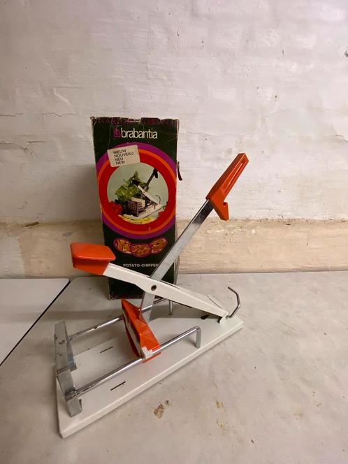 Te koop vintage BRABANTIA frietsnijder jaren 60-70, Antiek en Kunst, Antiek | Keukengerei, Ophalen of Verzenden