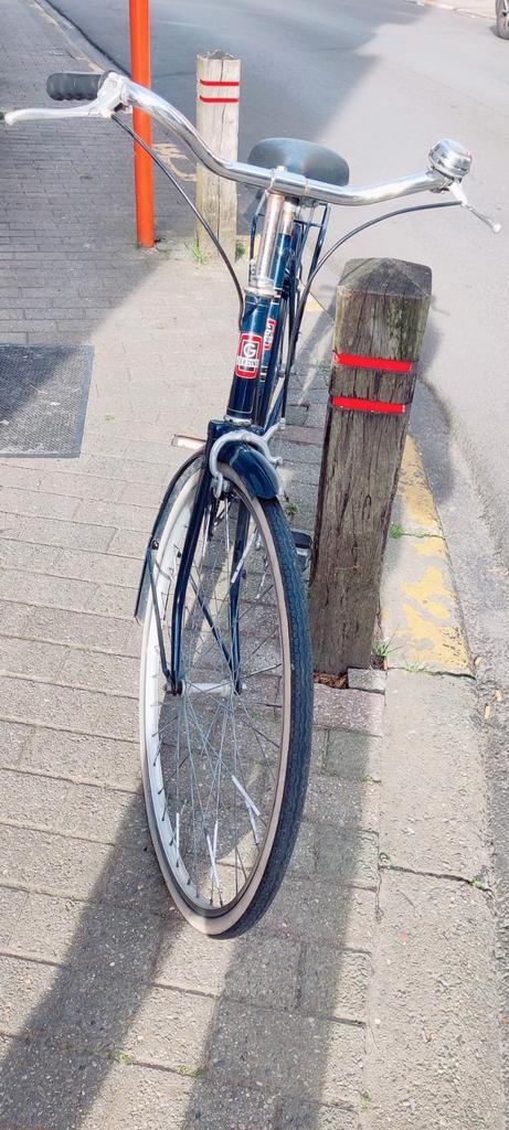 Blauwe fiets, Fietsen en Brommers, Fietsen | Oldtimers, Ophalen