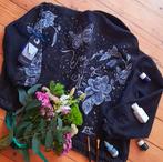 Veste en jean peinte à la main, taille S/M oversize, Antiquités & Art, Enlèvement ou Envoi