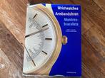 Horloge boek, Ophalen
