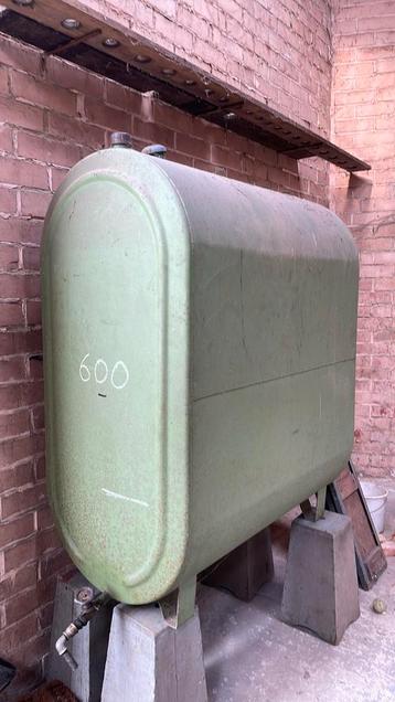 Stookolietank enkelwandig ongeveer 1200liter, leeg  beschikbaar voor biedingen