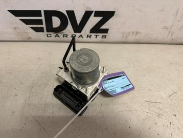 ABS Pomp van een Mercedes GLA beschikbaar voor biedingen