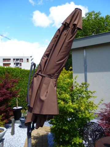 parasol déporté  avec 3 poids