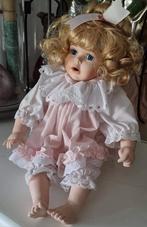 Porseleine pop, Enlèvement, Poupée