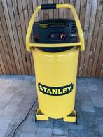 Stanley compressor D270/10/100V, Doe-het-zelf en Bouw, Compressors, Ophalen, Mobiel, Zo goed als nieuw, 200 tot 400 liter/min