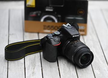 Nikon D5500 + 18-55 VR G2 + Flits beschikbaar voor biedingen