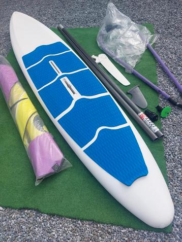 NIEUWE beginners surfplank compleet zwaard zacht bovendek  beschikbaar voor biedingen