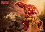 Super Deal Sideshow Iron Studios Hulk vs Hulkbuster Diorama!, Comme neuf, Enlèvement, Statue, Réplique ou Modèle, Film
