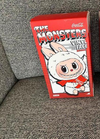 Labubu Coca Cola  original POP MART  SEALED (secret ???), Verzamelen, Poppetjes en Figuurtjes, Nieuw, Ophalen