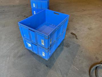 Kratten geheel dicht 60x40x29H en 60x80x32H beschikbaar voor biedingen