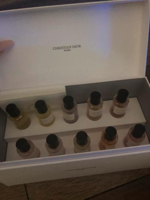 Dior parfum niche set 10 delig met zakje nieuwstaat, Handtassen en Accessoires, Uiterlijk | Parfum, Zo goed als nieuw, Ophalen of Verzenden