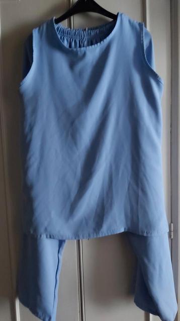 Ensemble pantalon+ débardeur  beschikbaar voor biedingen