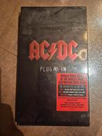 Acdc - Plug Me In (3 dvd deluxe box + extra gadgets) sealed, Cd's en Dvd's, Ophalen of Verzenden