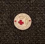 PIN - TOUS LES JOURS DES PREUVES D'AMOUR - CROIX ROUGE, Collections, Envoi, Utilisé, Autres sujets/thèmes, Insigne ou Pin's