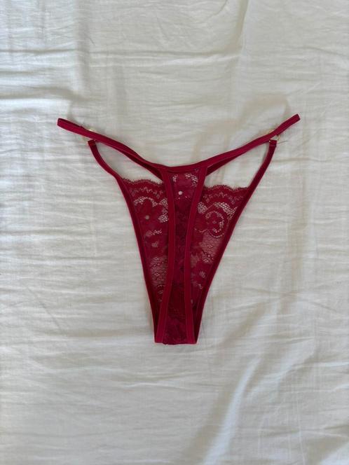 Sexy string maat S met een verhaal, Kleding | Dames, Ondergoed en Lingerie, String, Verzenden