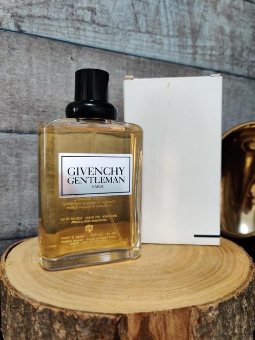 Givenchy Gentleman 100ml EDT - Mannen parfum, Handtassen en Accessoires, Uiterlijk | Parfum, Nieuw, Verzenden