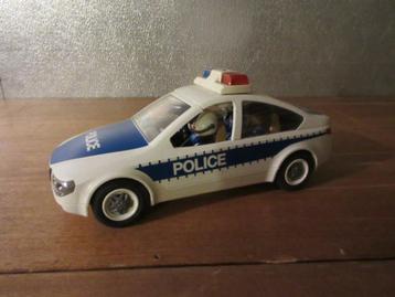Playmobil: Politiewagen + 3 agenten.(2012) beschikbaar voor biedingen
