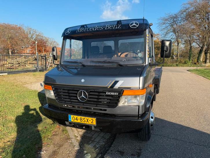 Mercedes T2 608D Oprijwagen Depanneur Takelwagen, Autos, Camionnettes & Utilitaires, Entreprise, Mercedes-Benz, Diesel, Enlèvement