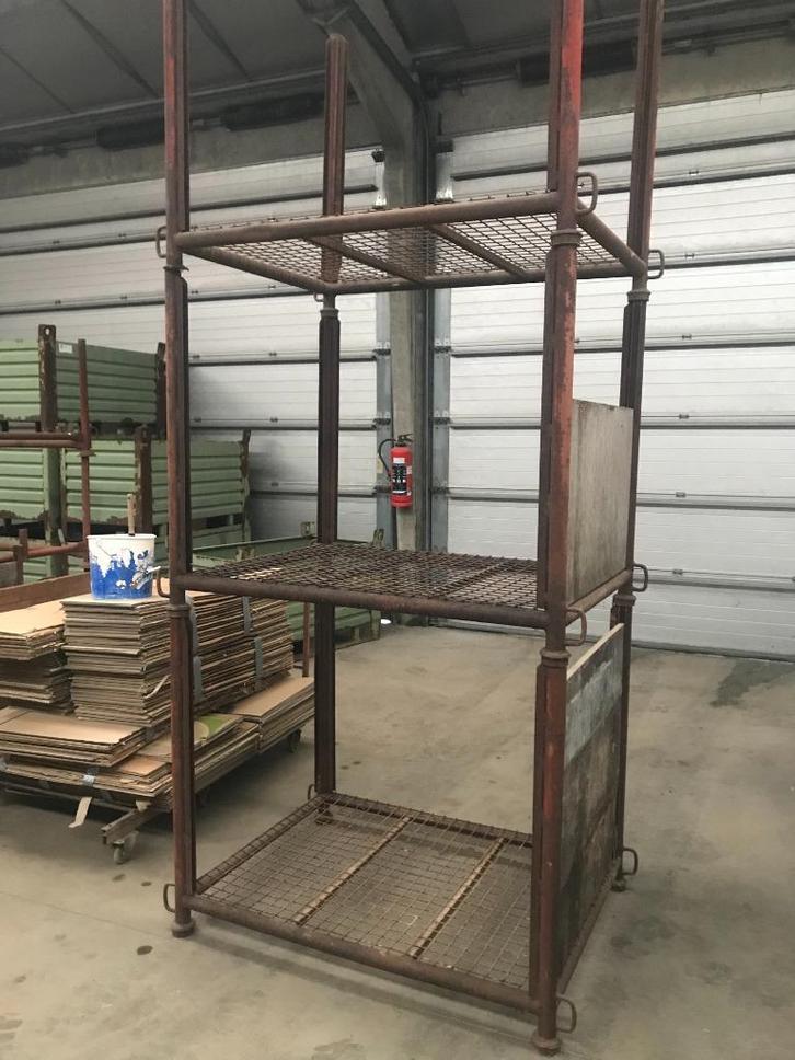 Stapelrekken - korven  - bakken - kisten, Kinderen en Baby's, Speelgoed | Houten speelgoed, Ophalen