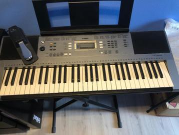 Yamaha psr e-353, Musique & Instruments, Claviers, 61 touches, Yamaha, Comme neuf, Enlèvement