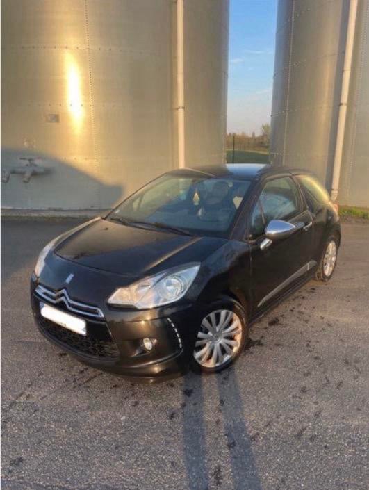 DS3 so chic Black VTI, Enlèvement, Utilisé