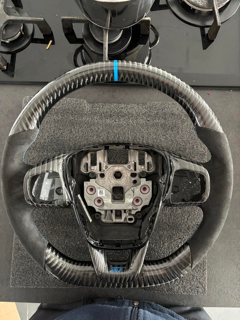Volant Ford Mondeo - Carbone 6K et Alcantara, Autos : Pièces & Accessoires, Commande, Envoi, Ford