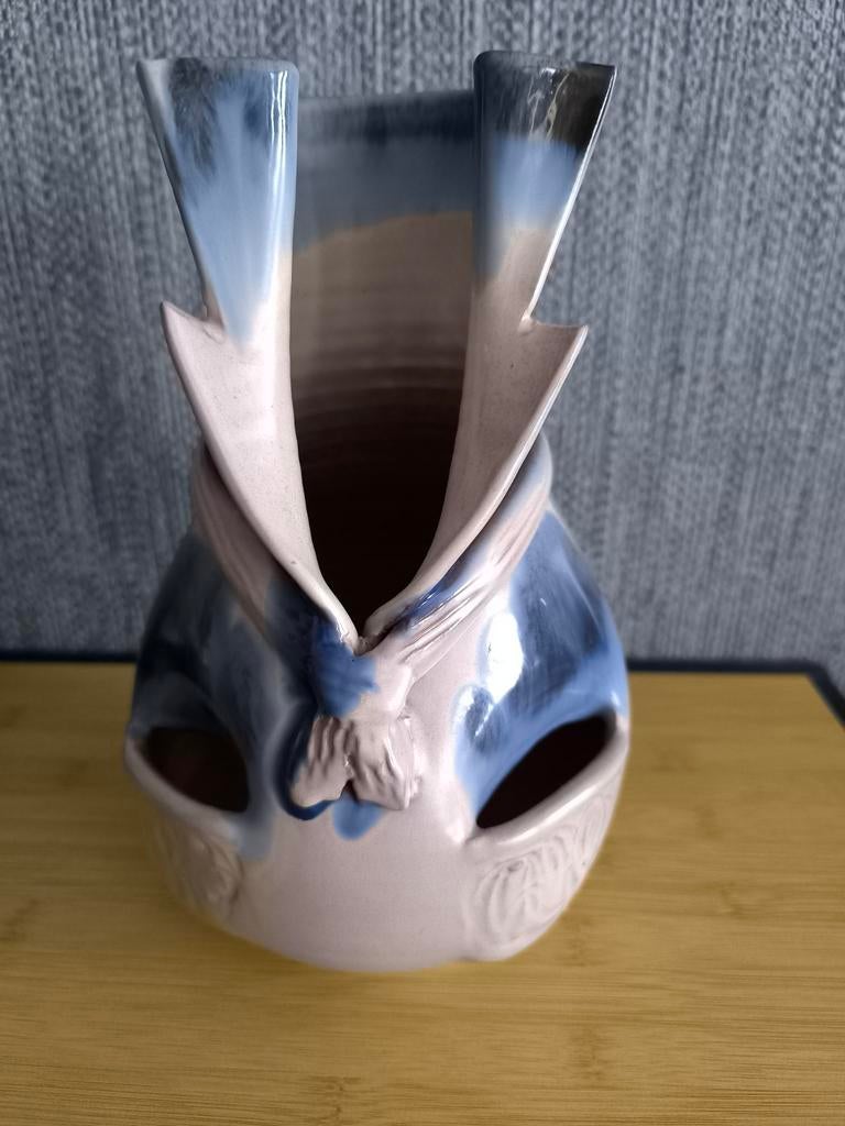 Michael Duvall. Speciale gemaakte vaas, Huis en Inrichting, Woonaccessoires | Vazen, Ophalen, Blauw, Aardewerk of Porselein, Zo goed als nieuw