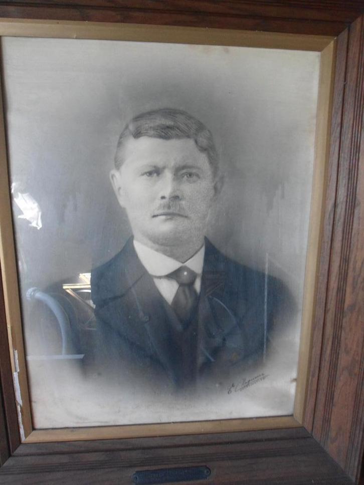 Cadre Photo Citoyen Jean Magils Elu communal d''Ans, TV, Hi-fi & Vidéo, Photo | Cadres photo, Utilisé, Enlèvement