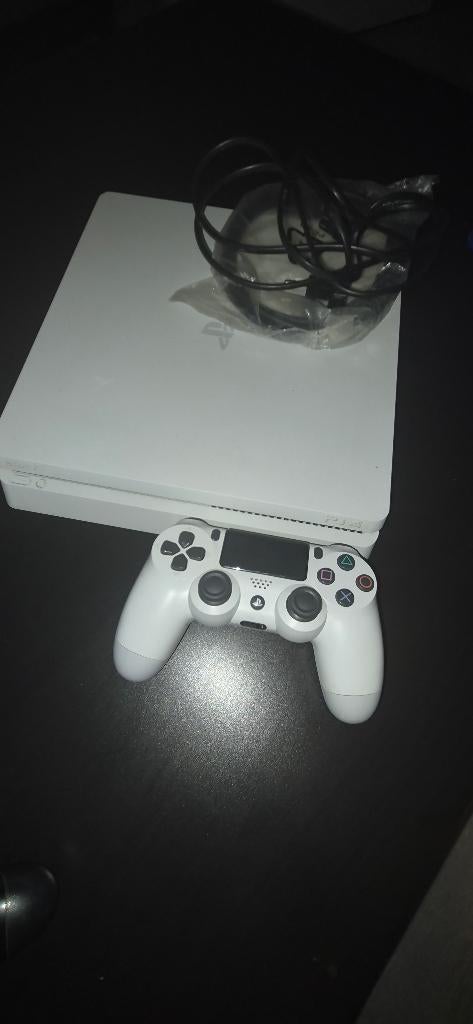 PS4 Slim blanche + 13 jeux + manette – Excellent état, Games en Spelcomputers, Spelcomputers | Sony PlayStation 4, Zo goed als nieuw