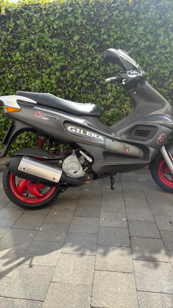 Gilera runner 125 180, Fietsen en Brommers, Ophalen of Verzenden, Zo goed als nieuw