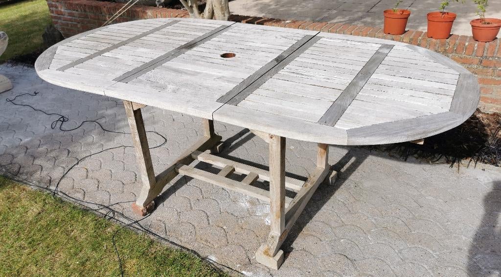 teak tuintafel, Ophalen, Gebruikt