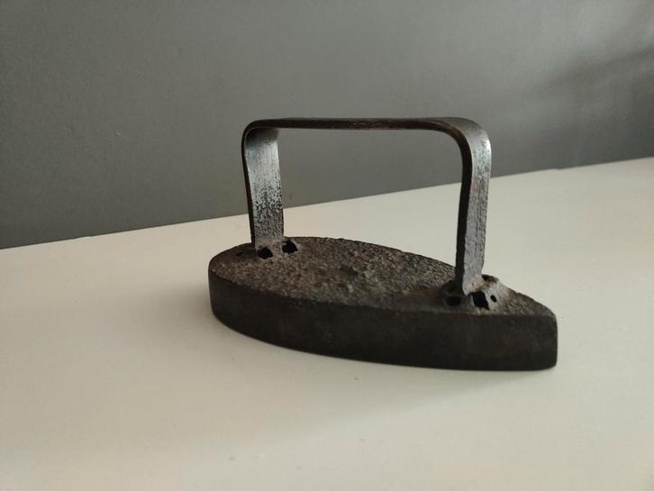 authentiek gietijzeren strijkijzer (antiek/decostuk), Antiek en Kunst, Antiek | Kantoor en Zakelijk, Ophalen
