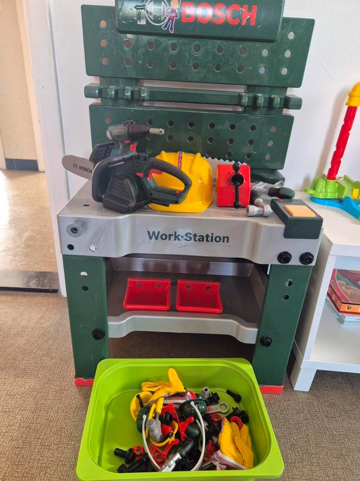 Bosch speelgoed werkbank, Kinderen en Baby's, Speelgoed | Speeltafels, Ophalen