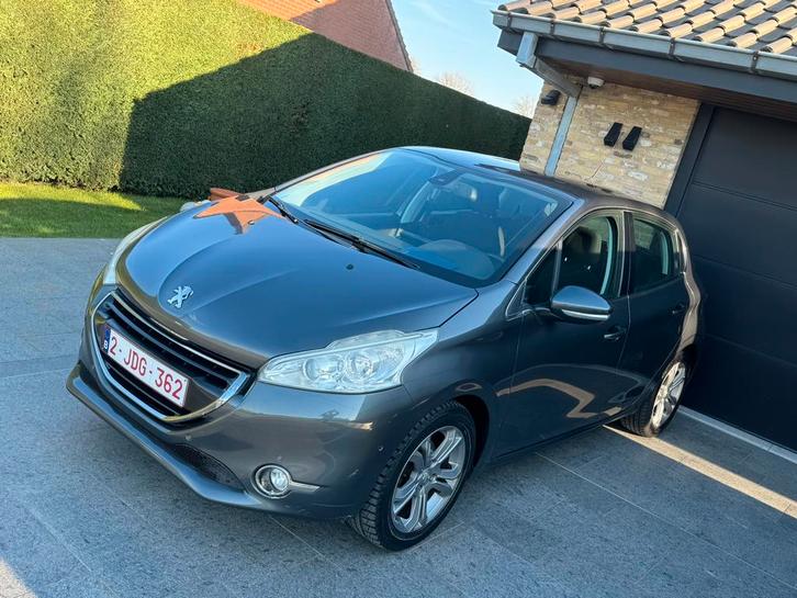 Peugeot 208 avec fiche d'inspection, Autos, Peugeot, Entreprise, Essence, Euro 6, Enlèvement ou Envoi