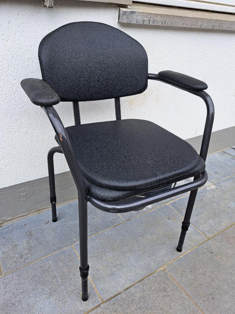 Chaise percée à vendre, Divers, Enlèvement, Utilisé