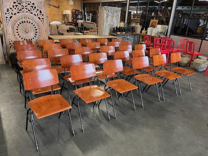 50 Vintage schoolstoelen jaren 60 Merk Kwartet Meubelen, Huis en Inrichting, Stoelen, Gebruikt, Vijf, Zes of meer stoelen, Hout
