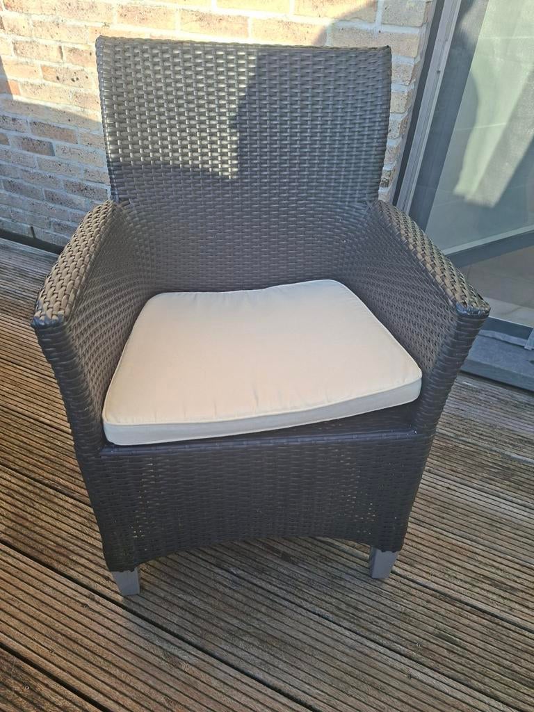 Stoel, Enlèvement, Chaise