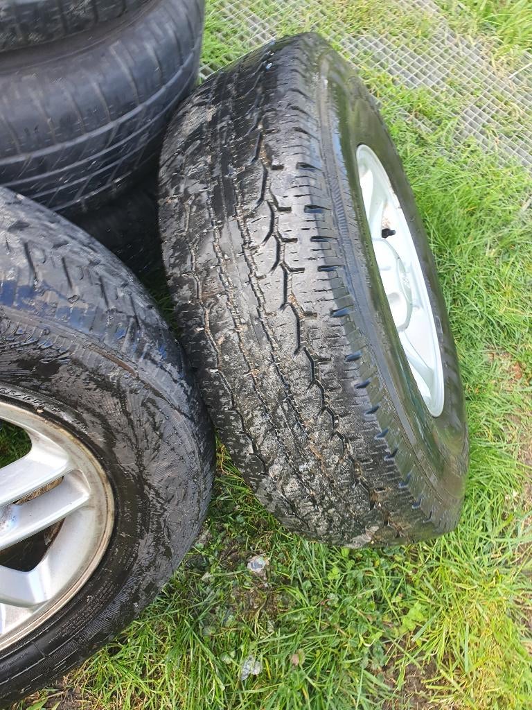 Land Rover. Defender/Discovery, Enlèvement, 16 pouces, Pneus et Jantes