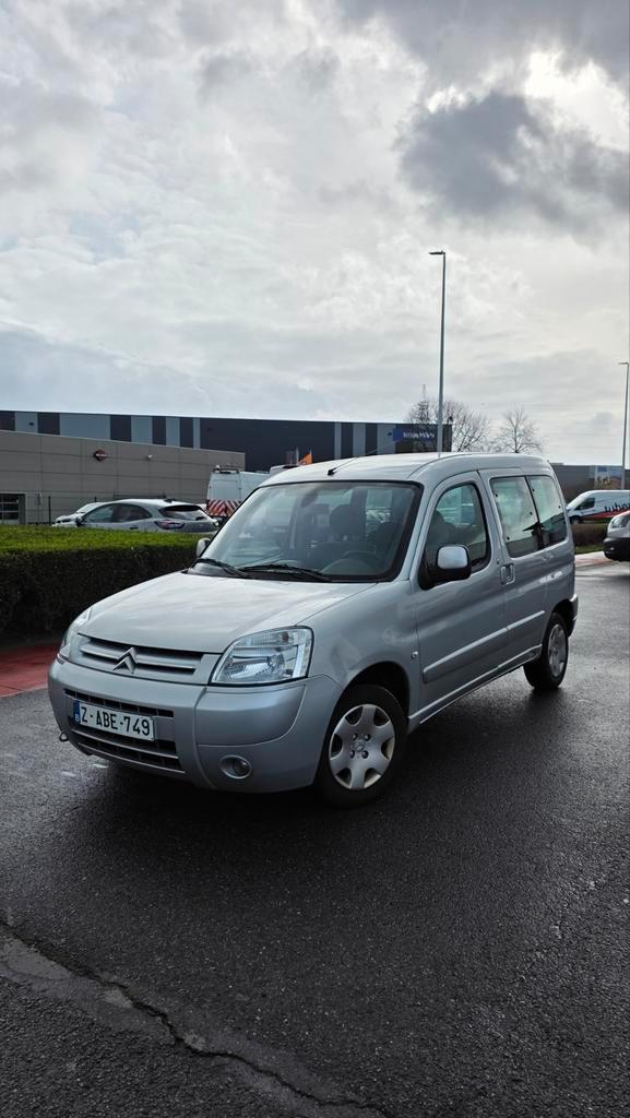 Citroen Berlingo 1.4i 115dkm airco 1ste eig onderhoudsboek, Auto's, Citroën, Bedrijf, Berlingo, Airbags, Boordcomputer, Centrale vergrendeling