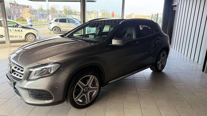 Mercedes-Benz GLA 220 *d 4-Matic* AUTO* TOIT PANO* XENON* CL, Auto's, Mercedes-Benz, Bedrijf, Te koop, GLA, 4x4, ABS, Airbags