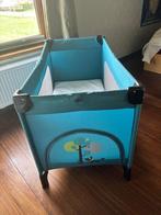 Opvouwbaar reisbed kind- op 2 blokkeerbare wieltjes, Ophalen, Zo goed als nieuw, Reisbedje