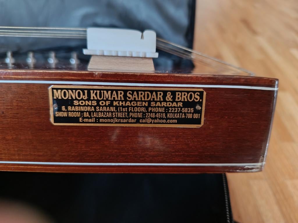 Prachtige Swar-Tanpura (Monoj Kumar Sardar), Ophalen